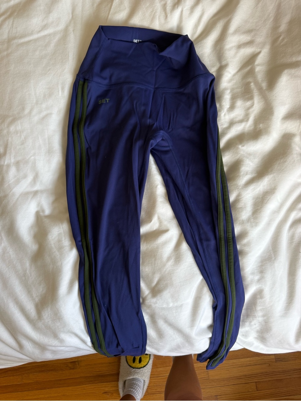 Women’s SET Active Navy Leggings with Olive Side Stripes